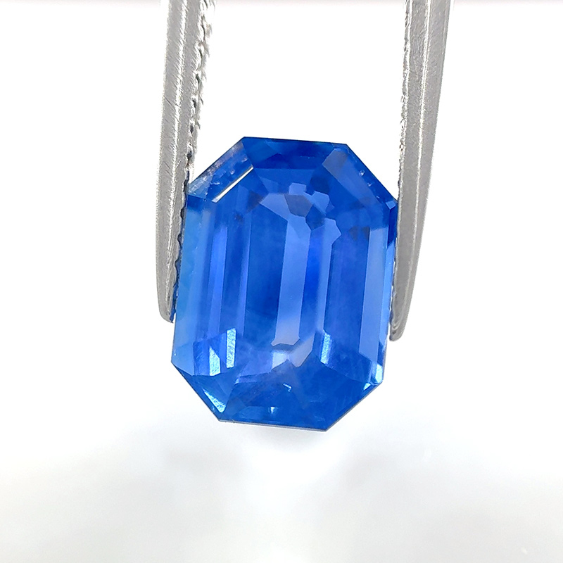 Octogon 3.50 ct Blue Sapphire of Sri Lankan Origin