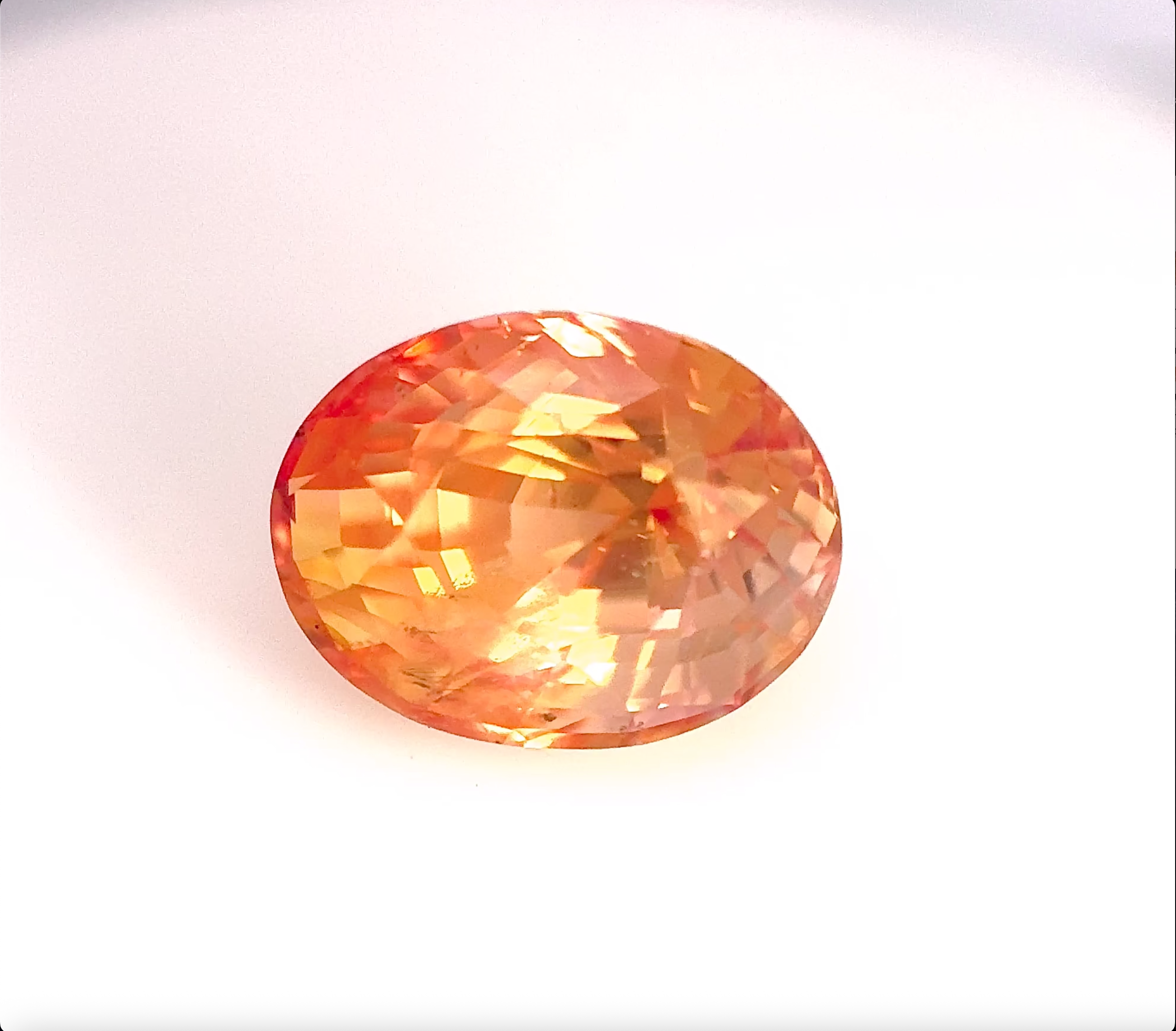 Oval 5 Ct UNHEATED Padparadscha Sapphire of Sri Lankan Origin