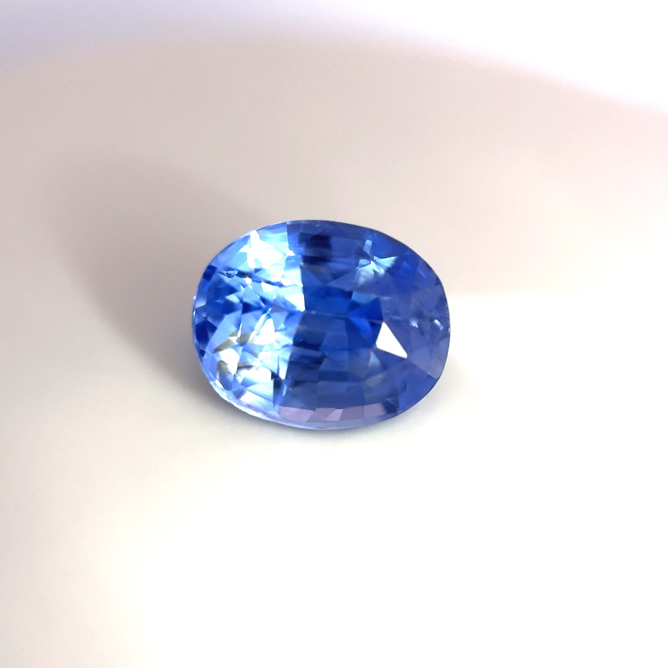 Oval 3.59 Ct UNHEATED Blue Sapphire of Sri Lankan Origin