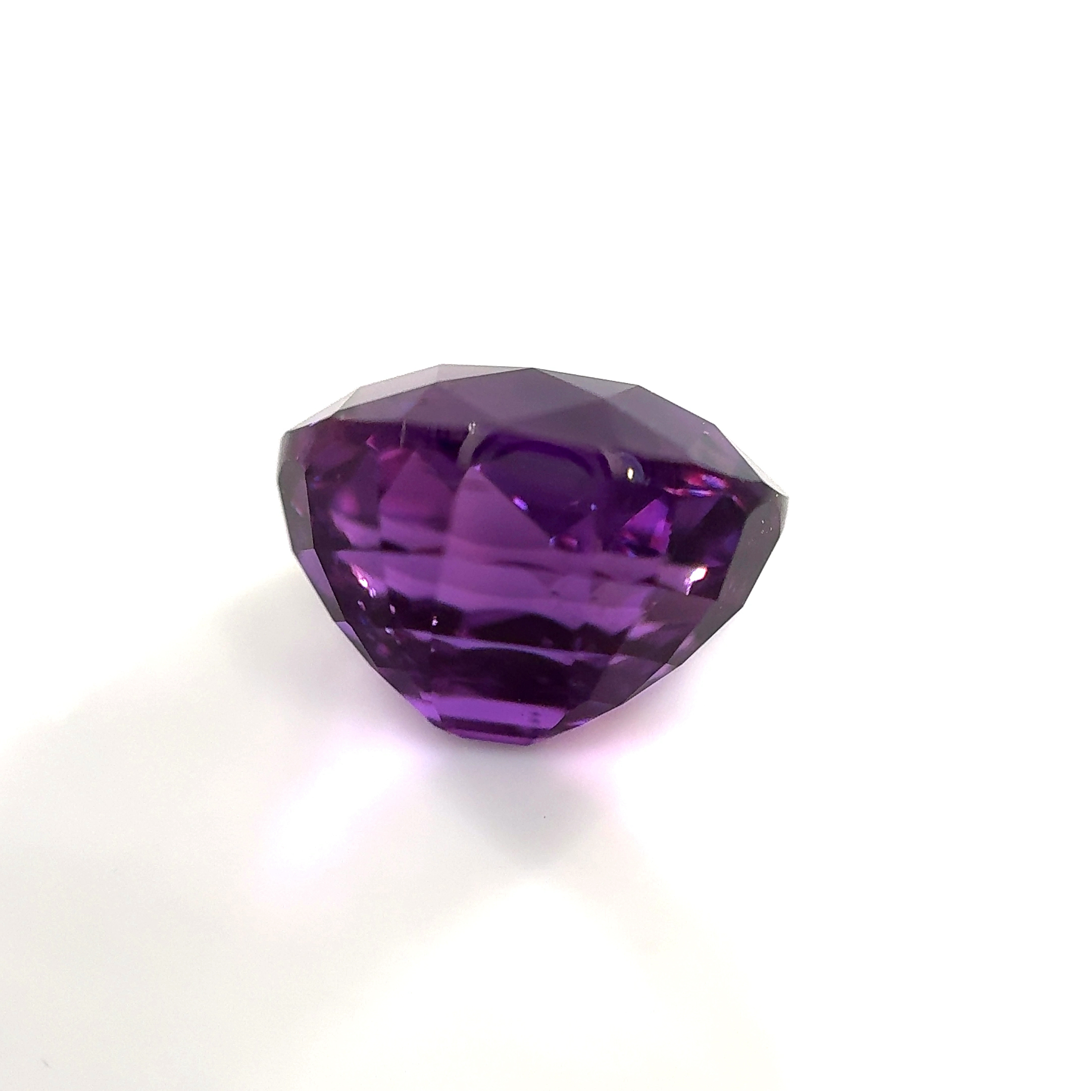 Oval 4.00 Ct “UNHEATED” Purple Sapphire of Sri Lankan Origin