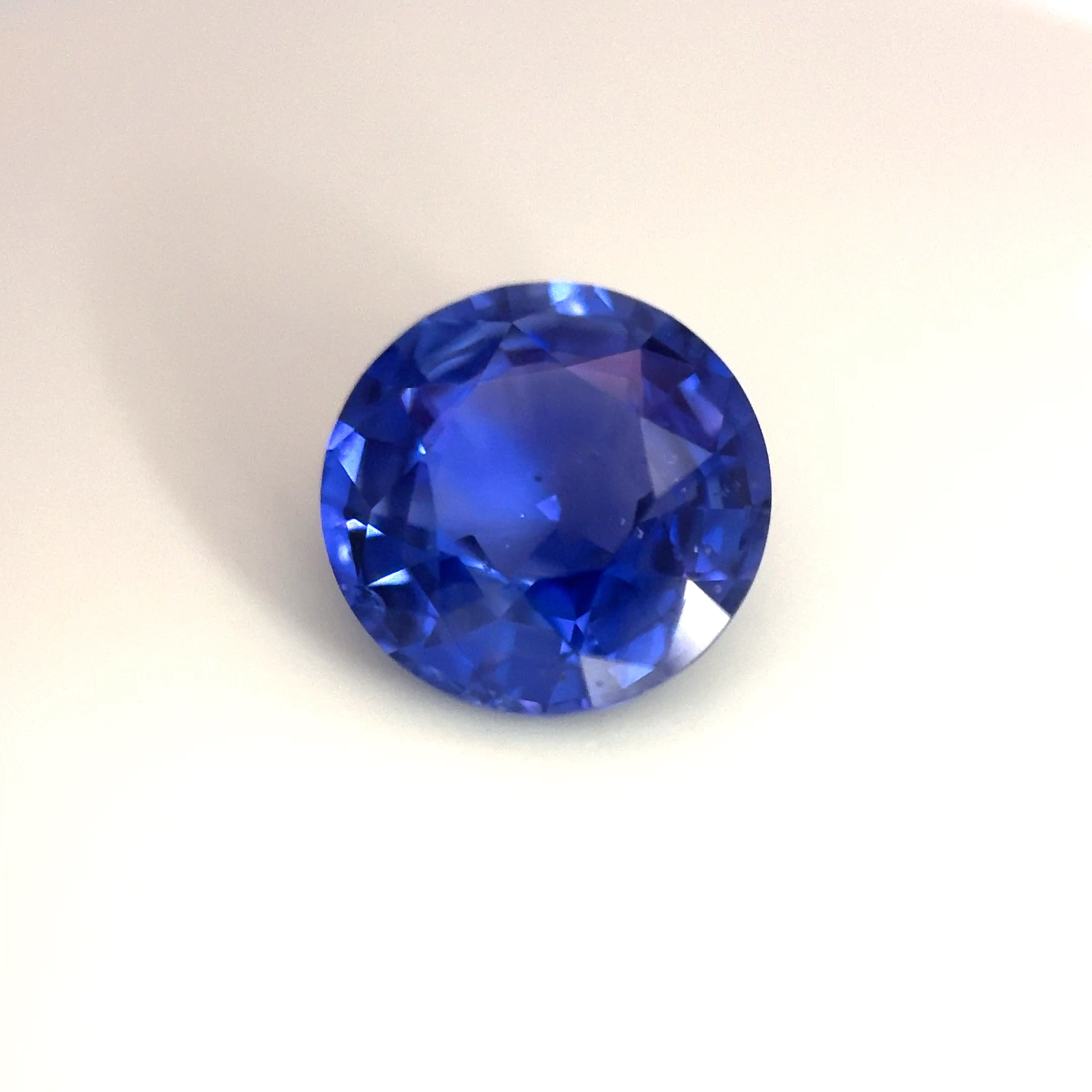 Round 3.30 Ct UNHEATED Vivid Blue Sapphire 3